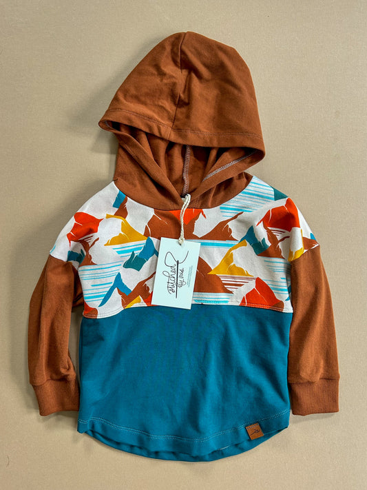18-24M Hoodie (retro mountains)